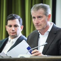 Die Vorsitzende Richterin Isabel Hildebrandt leitet den Prozess um die Entführung der Block-Kinder. - Foto: Christian Charisius/dpa-Pool/dpa