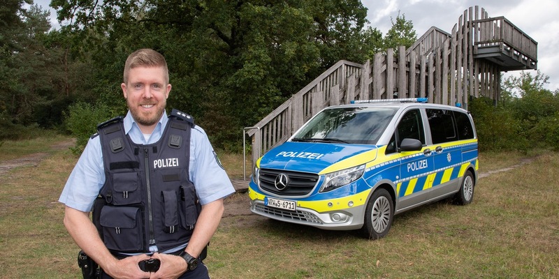 POL-LIP: Augustdorf. Polizeihauptkommissar Jörn Fischer ist neu im Bezirksdienst. - Foto: presseportal.de