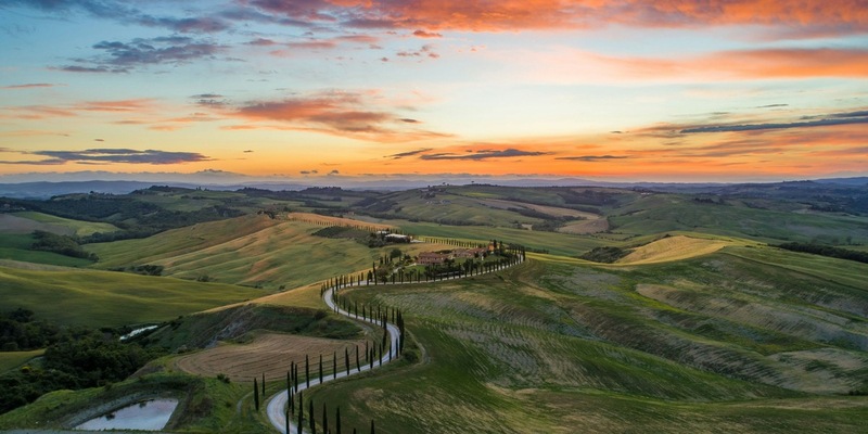 Feinreisen mit noch mehr Vielfalt im Luxussegment / Mit dem Helikopter über den Milford Sound, dem Hausboot in Kerala oder auf dem Rücken der Pferde in der Toskana - Foto: presseportal.de