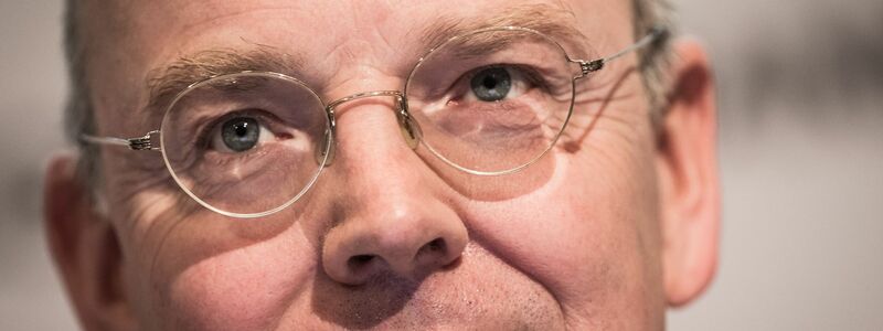 Der Banker Blessing soll Investoren für Deutschland gewinnen.  - Foto: Frank Rumpenhorst/dpa