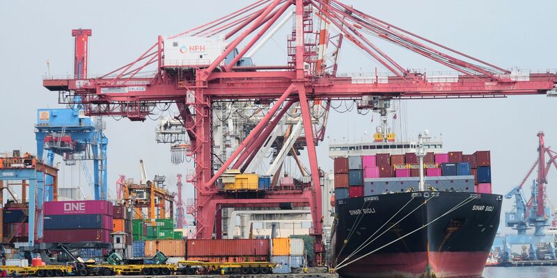 Die EU und Indonesien haben mehr als neun Jahre lang verhandelt - jetzt steht das Freihandelsabkommen. (Archivfoto) - Foto: Tatan Syuflana/AP/dpa