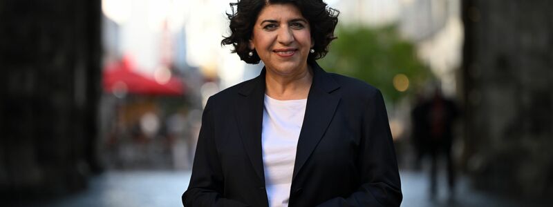 Berivan Aymaz könnte die erste grüne Oberbürgermeisterin einer deutschen Millionenstadt werden. - Foto: Federico Gambarini/dpa