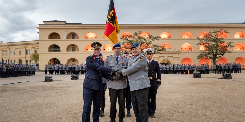 Indienststellung des Kommandos Gesundheitsversorgung der Bundeswehr - Foto: presseportal.de
