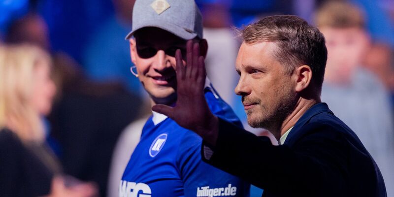 Pietro Lombardi wohnt vorübergehend bei Oliver Pocher. (Archivbild) - Foto: Rolf Vennenbernd/dpa