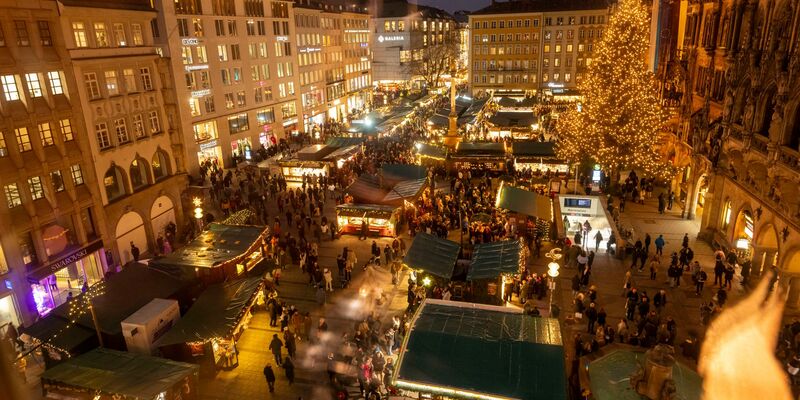 Die Höhe der Gebühren für lizenzierte Musik auf Weihnachtsmärkten soll sinken. (Symbolbild) - Foto: Peter Kneffel/dpa