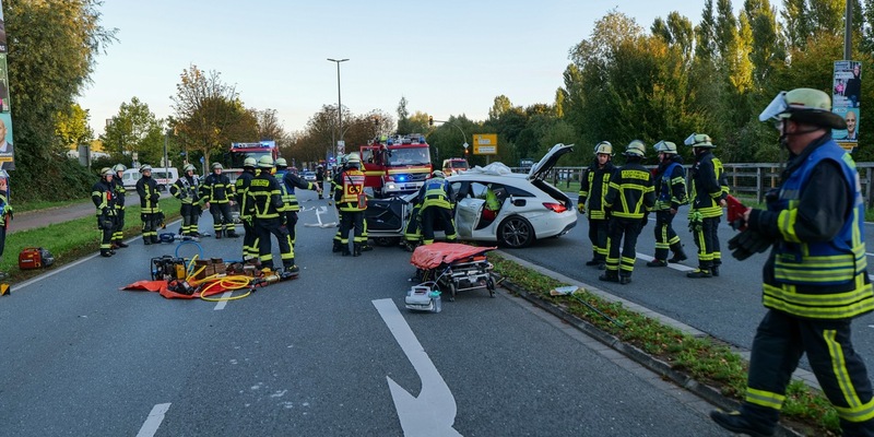 FW-DO: Dorstfelder Allee wegen Verkehrsunfall zeitweise gesperrt - Foto: presseportal.de