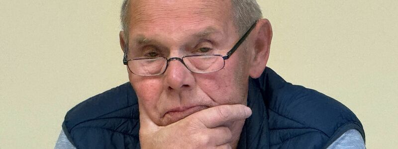 Der Klützer Bürgermeister Jürgen Mevius nennt finanzielle Gründe für die Ausladung von Michel Friedman.  - Foto: Iris Leithold/dpa