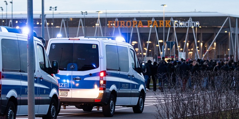POL-FR: Freiburg: Polizeieinsatz anlässlich des UEFA Europa League-Spiels SC Freiburg - FC Basel am 24. September 2025 - Foto: presseportal.de