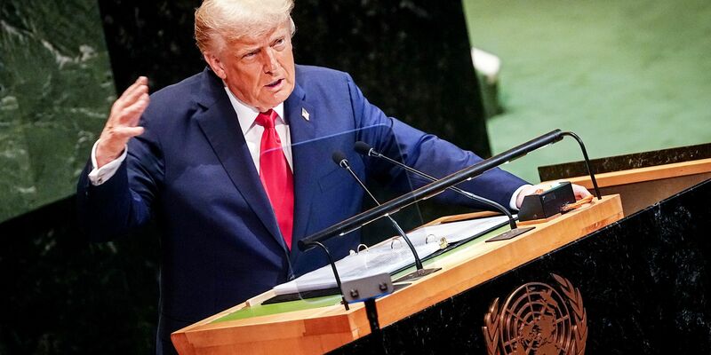 Sergej Lawrow spricht bei der UN-Generalversammlung. - Foto: Kay Nietfeld/dpa