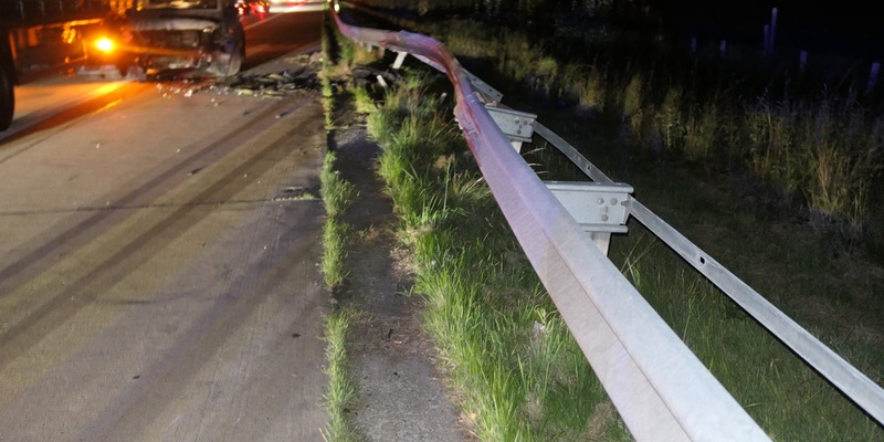 POL-DEL: Autobahnpolizei Ahlhorn: Verkehrsunfall mit hohem Sachschaden auf der Autobahn 1 in Harpstedt - Foto: presseportal.de