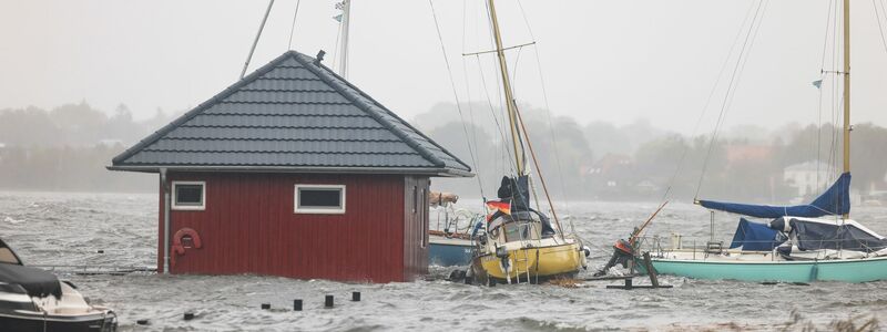 Die Wetterexperten rechnen mit heftigeren Sturmfluten an Nord- und Ostsee. (Archivfoto) - Foto: Frank Molter/dpa