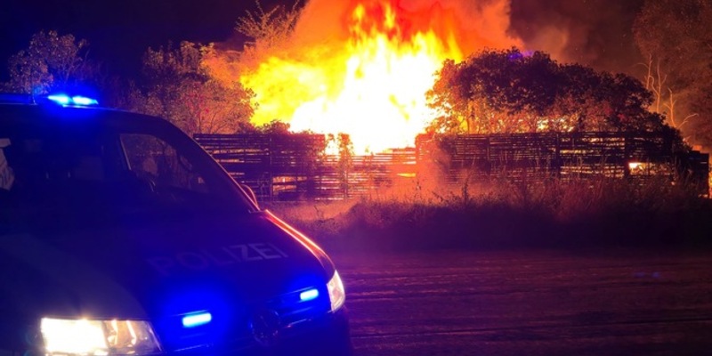 POL-HK: Dorfmark: Brand einer Gartenlaube (Foto anbei) - Foto: presseportal.de