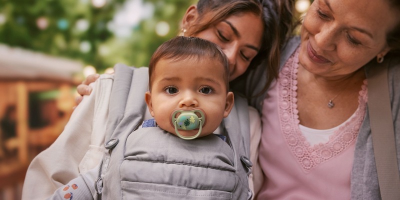 Philips Avent launcht Schnuller aus pflanzenbasierten Materialien / Ein bewusster Beitrag zu mehr Nachhaltigkeit im Babyalltag - Foto: presseportal.de