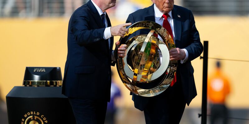 Ist beim Fußball gerne präsent: Donald Trump. (Archivbild) - Foto: Sven Hoppe/dpa