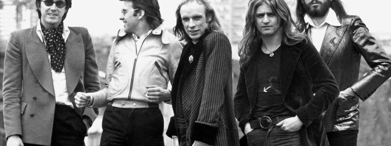 Mit der Band Roxy Music wurde Bryan Ferry (l.) in den 70er Jahren berühmt. Fast zeitgleich begann er eine Solokarriere. (Archivbild) - Foto: dpa