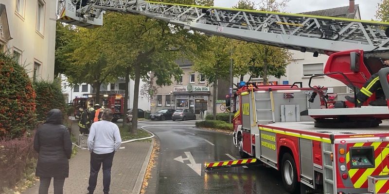 FW-DO: Rauchentwicklung in Mehrfamilienhaus - Drei verletze Personen durch Brandrauch - Foto: presseportal.de