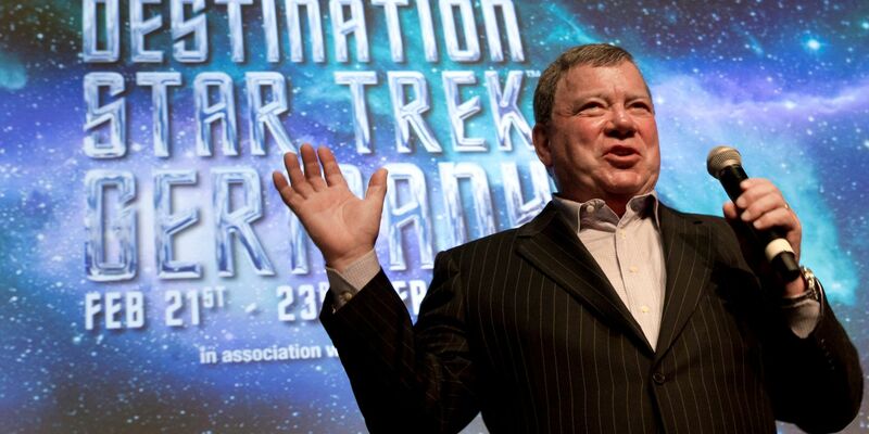 Nach Berichten über einen medizinischen Notfall meldet sich «Star Trek»-Schauspieler William Shatner bei seinen Fans zu Wort. (Archivbild) - Foto: picture alliance / dpa