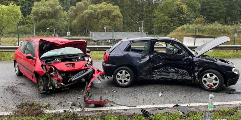 POL-PDKL: Zu schnell auf nasser Fahrbahn - Foto: presseportal.de