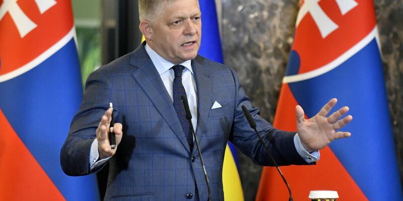 Der slowakische Ministerpräsident Robert Fico (Archivbild) - Foto: Roman Hanc/TASR/dpa