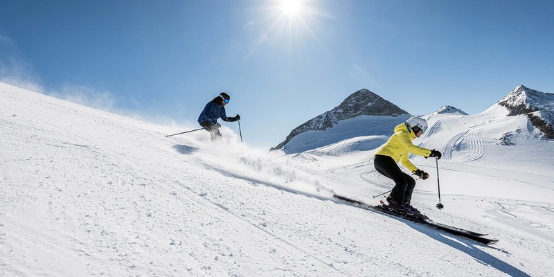 Gletscherskilauf mit Stil: Das Hotel Neuhintertux startet im Oktober mit 4 Sterne Superior Skiurlaub - Foto: presseportal.de