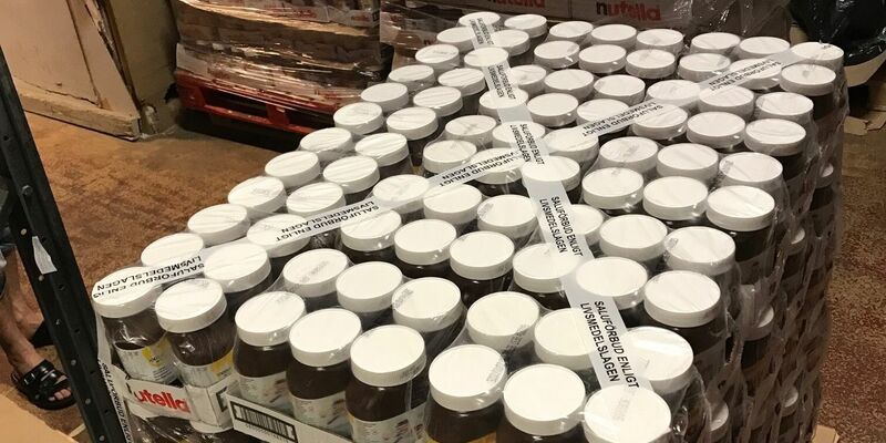 Die Behörde kann über 2.000 Nutella-Gläser nicht einfach so entsorgen. - Foto: -/Stadt Malmö/dpa