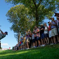 Bryson DeChambeau kam nach einem Fünf-Punkte-Rückstand noch zurück und holte ein Unentschieden. - Foto: Robert Bukaty/AP/dpa