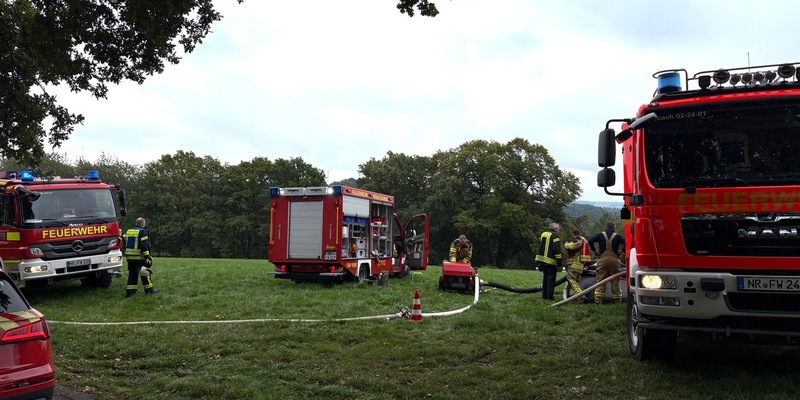 FW VG Asbach: Feuerwehr der VG Asbach beteiligt sich am landesweiten Übungstag / Großer Waldbrand in Windhagen - Foto: presseportal.de