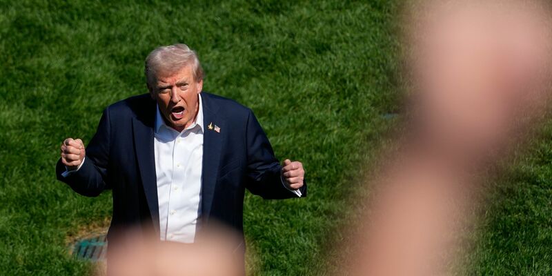 Trump will das militärische Eingreifen in US-Städten ausweiten - Demokraten kritisieren das. - Foto: Alex Brandon/AP/dpa