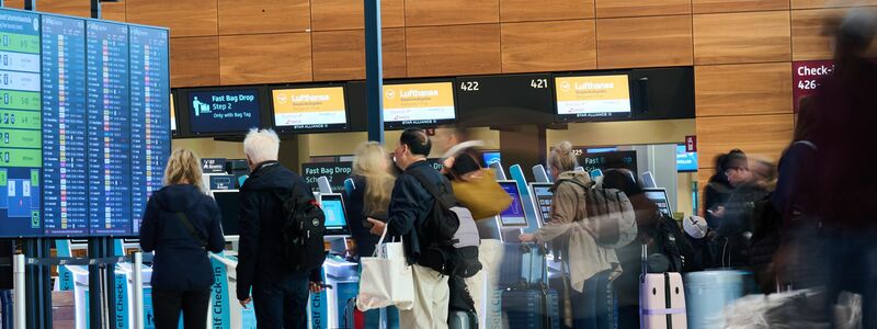 Ein Ransomware-Angriff hatte im September 2025 auch für Probleme am Berliner Flughafen gesorgt. (Archivbild) - Foto: Annette Riedl/dpa