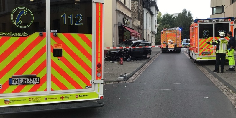 FW-BN: Alleinunfall eines PKW mit vier verletzten Personen - Foto: presseportal.de