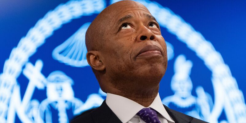 Eric Adams zieht sich aus dem Rennen zurück.  - Foto: Julia Demaree Nikhinson/AP/dpa