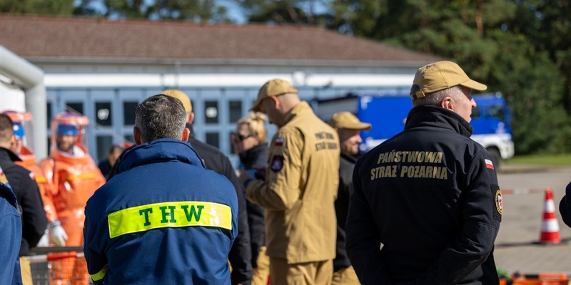 THW LVBEBBST: THW übt gemeinsam mit polnischer Feuerwehr CBRN-Einsatzszenarien - Foto: presseportal.de