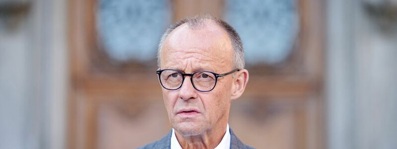 Merz sprach vor einer Tagung des Kabinetts in Berlin.  - Foto: Kay Nietfeld/dpa