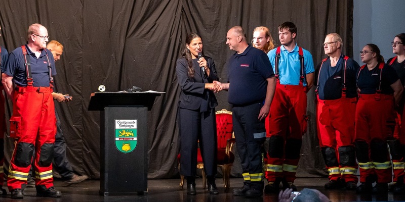 FW Wathlingen: *AKTUALISIERT* Einsatzkräfte der Samtgemeinde Wathlingen mit Hochwasserehrennadel ausgezeichnet - Foto: presseportal.de