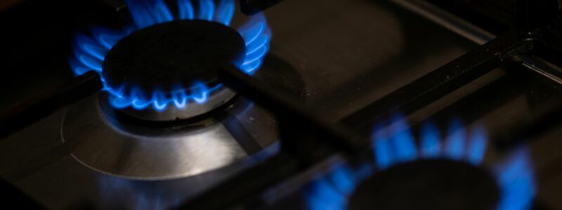 Die Preise für Gas und Strom sind gesunken, aber deutlich höher als vor dem Ukraine-Krieg. (Symbolbild) - Foto: Fabian Sommer/dpa