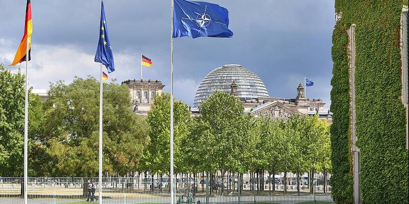 Nato-Fahne (Archiv) - Foto: über dts Nachrichtenagentur