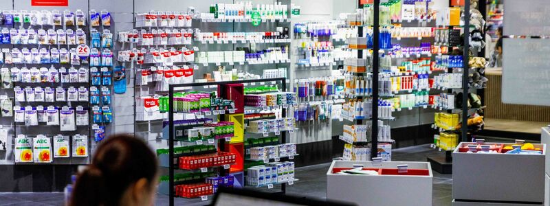 Auch Apotheken nutzen die ePAs, die Medikamentenlisten enthalten. (Archivbild) - Foto: Carsten Koall/dpa