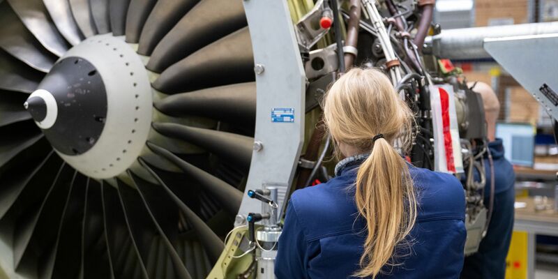 Drei von vier Frauen in Deutschland sind erwerbstätig. (Symbolbild)  - Foto: Sebastian Gollnow/dpa