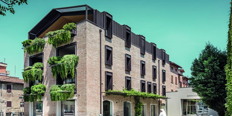 Backsteingebäude in Formigine - Foto: PREFA | Croce & Wir über pressetext.de