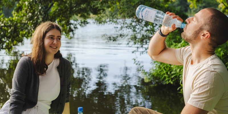 Was trinkt Deutschland am liebsten? Natürliches Mineralwasser! - Foto: presseportal.de