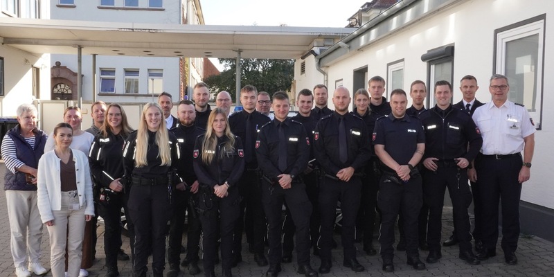 POL-HM: Neue Gesichter in der Polizeiinspektion Hameln-Pyrmont/Holzminden - Foto: presseportal.de