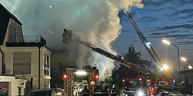 FW-M: Explosionen in Wohnhaus (Lerchenau) - Foto: presseportal.de