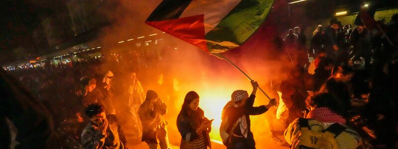 Der Militäreinsatz gegen die Flotte löste Proteste aus. - Foto: Luca Bruno/AP/dpa