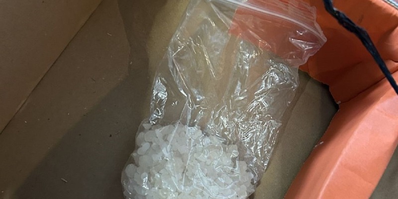 ZOLL-H: ZOLL findet Designerdrogen bei mutmaßlichem Dealerpaar / Insgesamt 200 Gramm der synthetischen Droge 3-CMC/Clophedron gefunden - Foto: presseportal.de