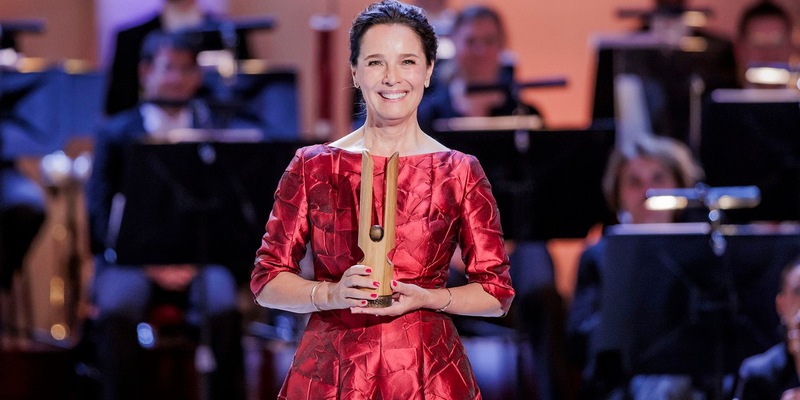 Live im ZDF: Désirée Nosbusch präsentiert den OPUS KLASSIK 2025 - Foto: presseportal.de