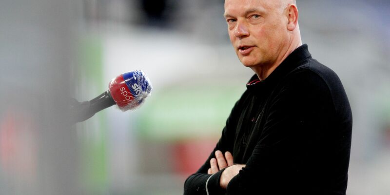 Uwe Rösler wird Trainer beim VfL Bochum. (Archivbild) - Foto: Roland Weihrauch/dpa