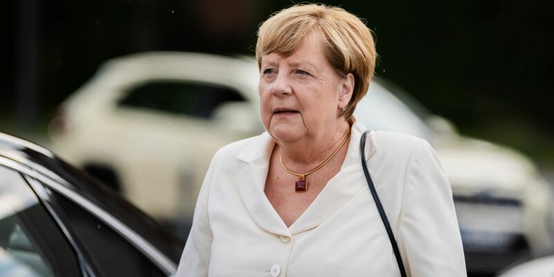 Merkel geht hart mit der AfD ins Gericht. (Archivbild) - Foto: Christoph Soeder/dpa