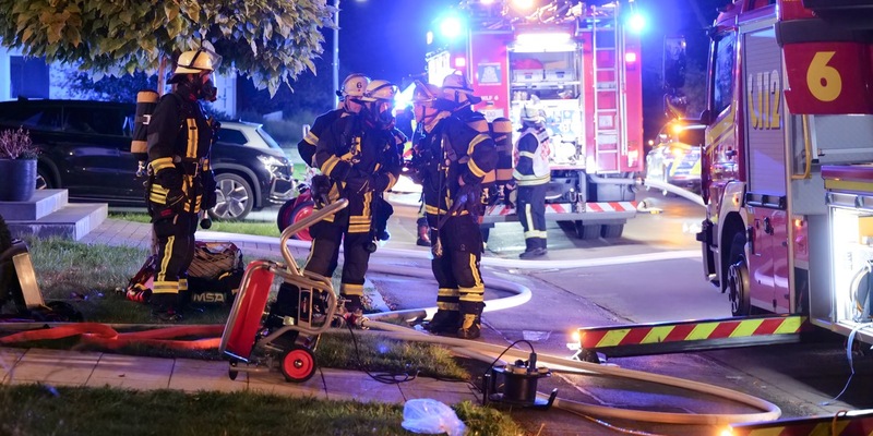 FW-DO: Nächtlicher Wohnungsbrand in Dortmund Kurl - Foto: presseportal.de
