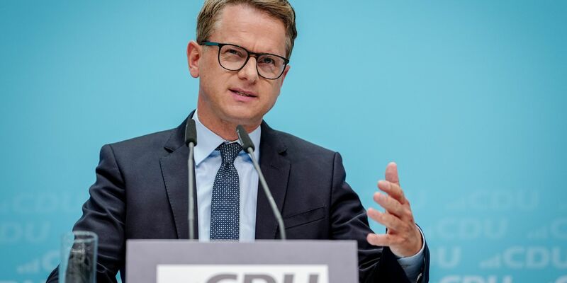 Carsten Linnemann ist offen für ein Social-Media-Verbot für Kinder und Jugendliche bis 16 Jahre. (Archivbild) - Foto: Kay Nietfeld/dpa