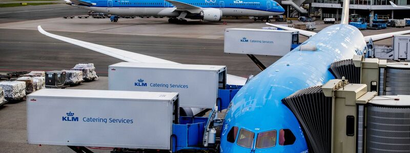 Wegen des Sturmtiefs wurde am Flughafen Schirphol viele Flüge gestrichen. (Archivfoto) - Foto: Robin Utrecht/ANP/dpa